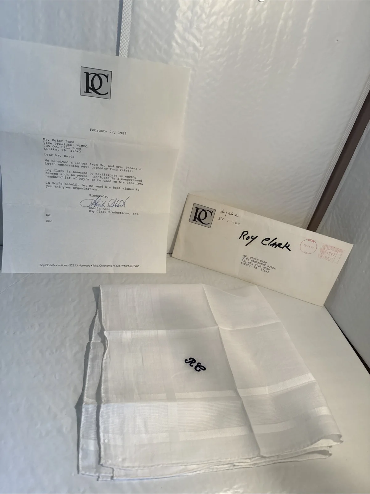 Roy Clark — Roy Clark Monogrammed Handkerchief with letter of authenticity, image 2