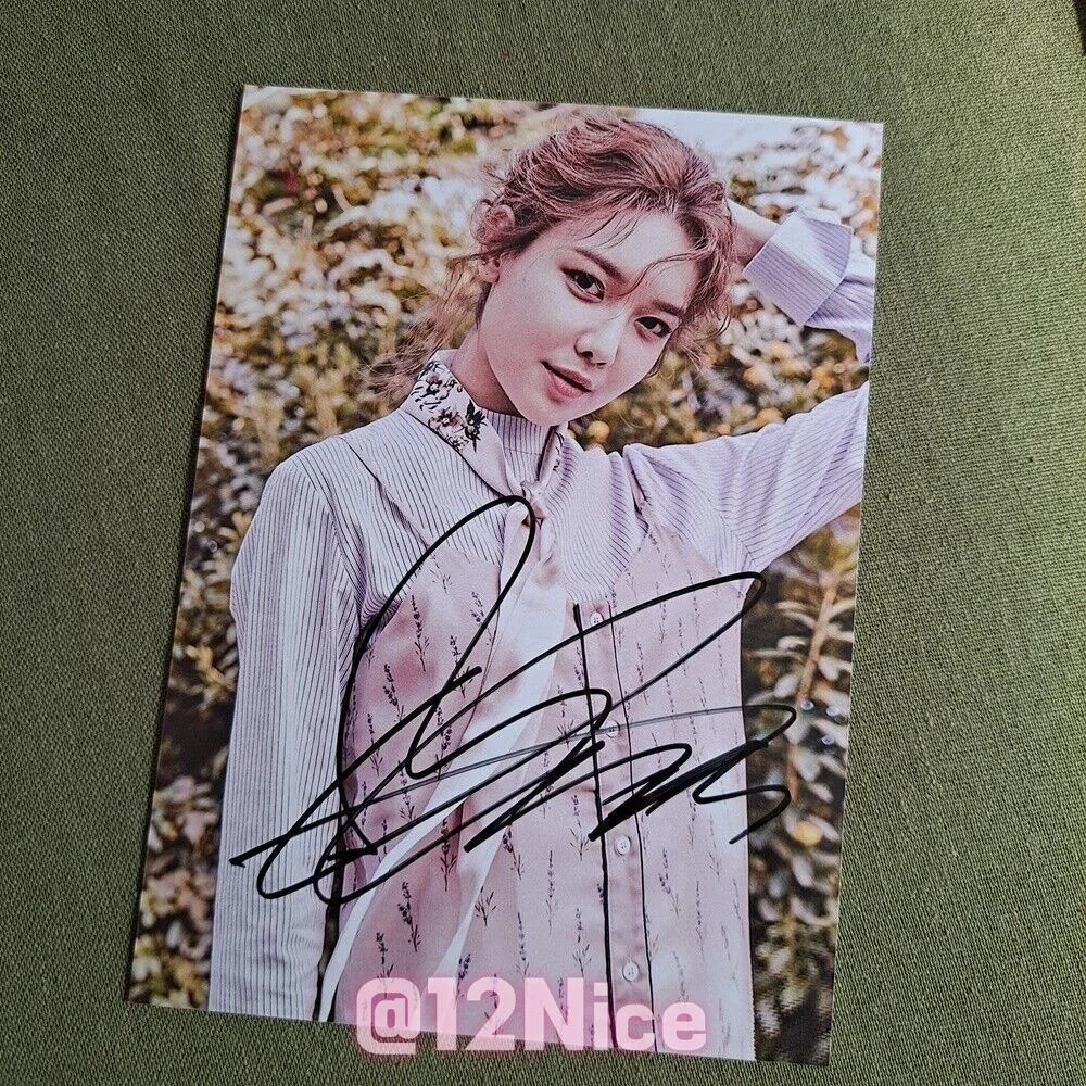 SNSD Choi Sooyoung Autographed Signed Photo K-POP 4*6 2022, изображение 3