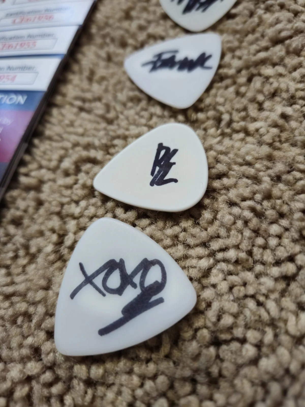 My Chemical Romance JSA COA Signed Black Parade Era Full Band All 5 Guitar Picks, image 3