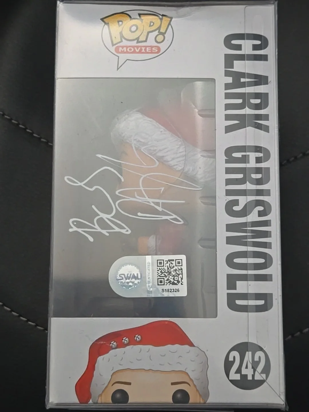 Chevy Chase — Chevy Chase & Beverly D'Angelo signed Xmas Vacation Clark Griswold 242 Funko Pop, изображение 2