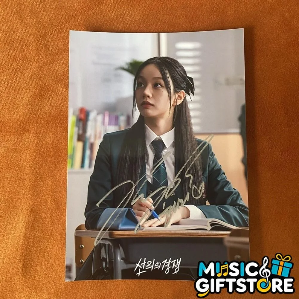 Friendly Rivalry Lee Hye-ri Autographed Signed Photo K-POP Collection 2025B #MUG, изображение 4