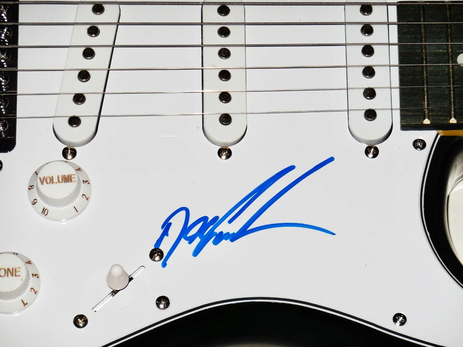 DWIGHT GOODEN AUTOGRAPHED ELECTRIC GUITAR (NEW YORK METS) - W/ COA!, изображение 2