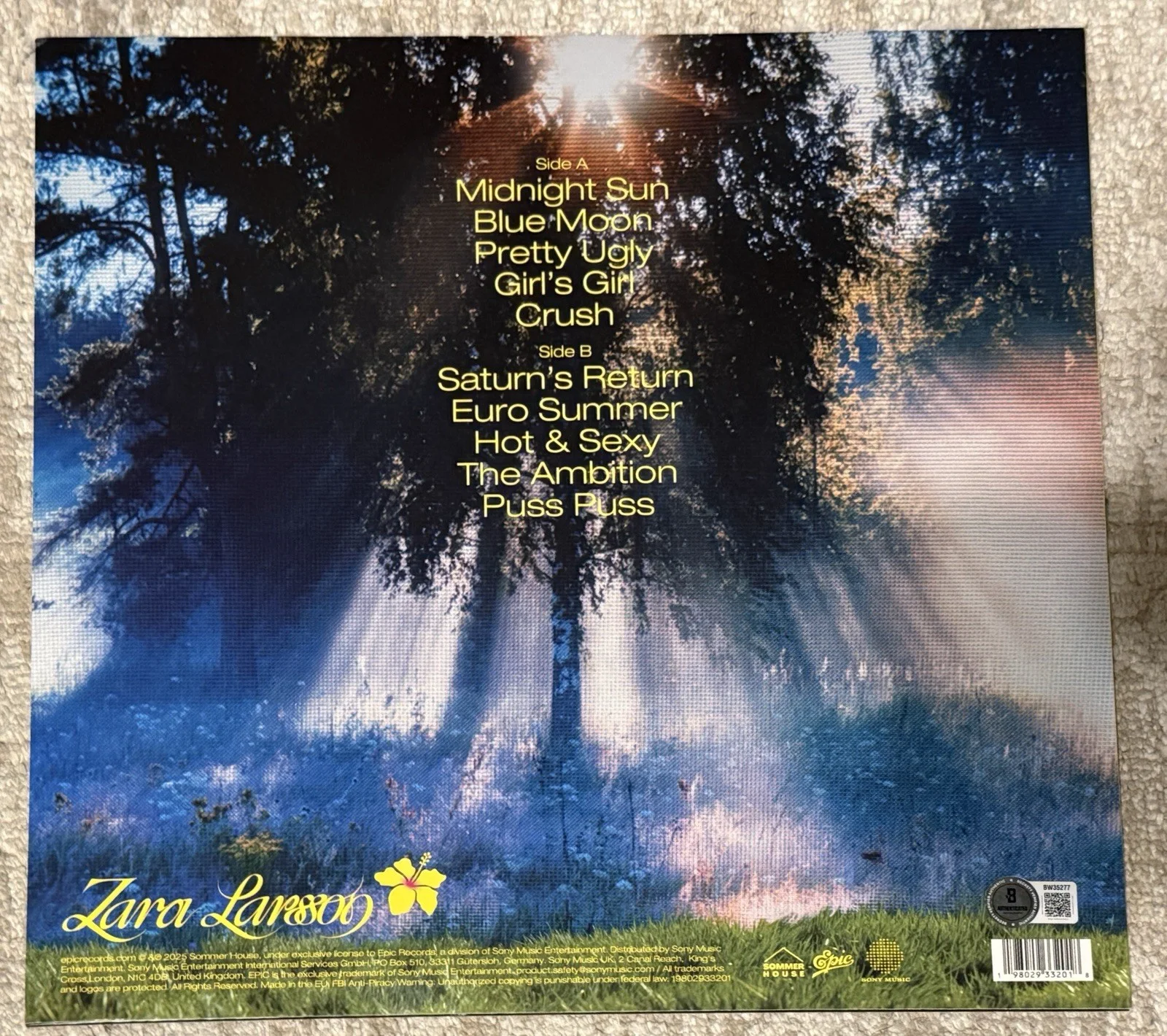 ZARA LARSSON SIGNED MIDNIGHT SUN CLEAR VINYL LP - BECKETT COA, image 2