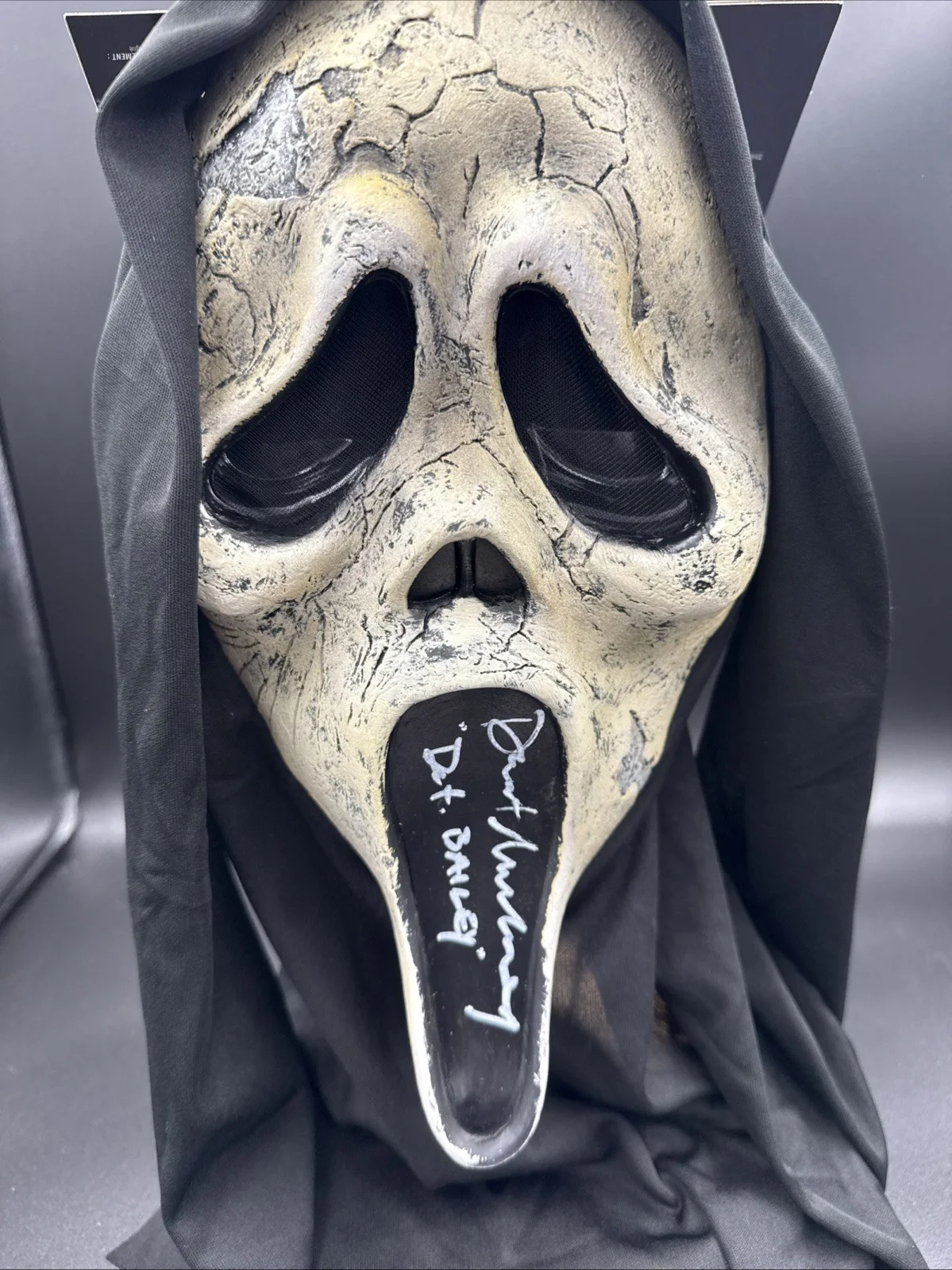 Dermot Mulroney — Dermot Mulroney Signed Aged Ghostface Mask JSA SCREAM Horror