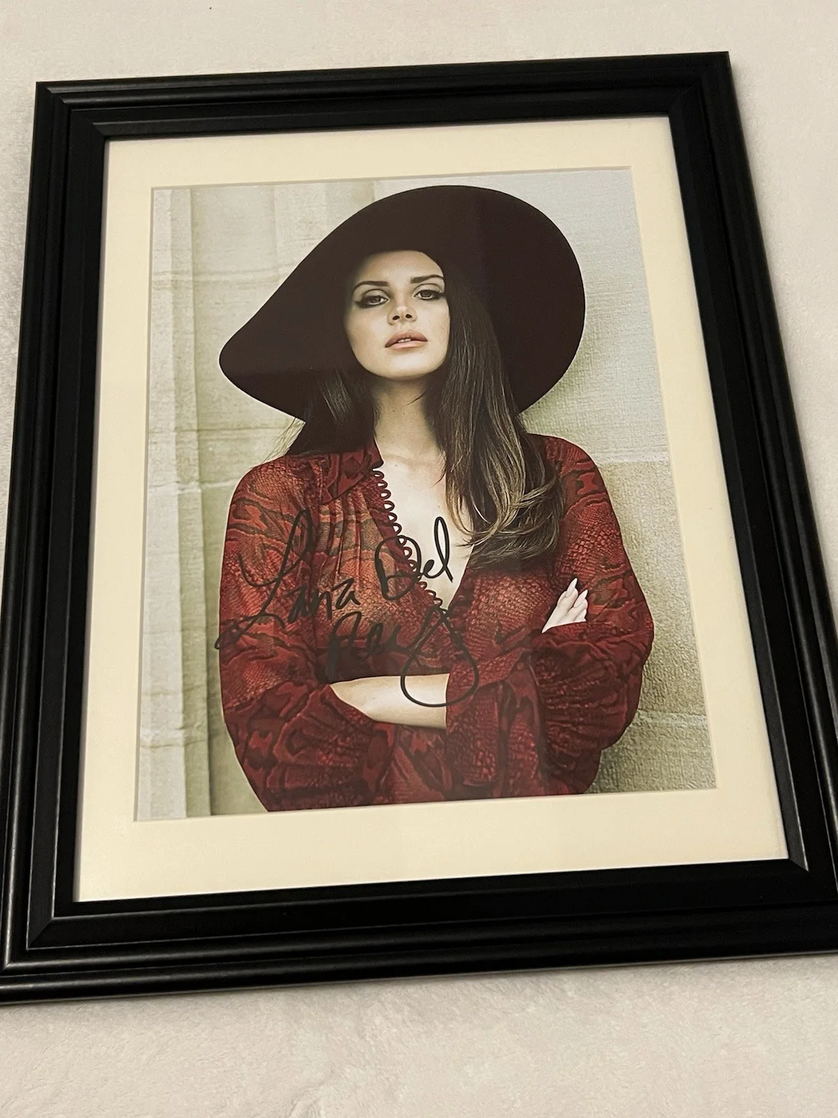 LANA DEL REY Autographed 8 X 11.5 signed Fully Framed photo, image 2
