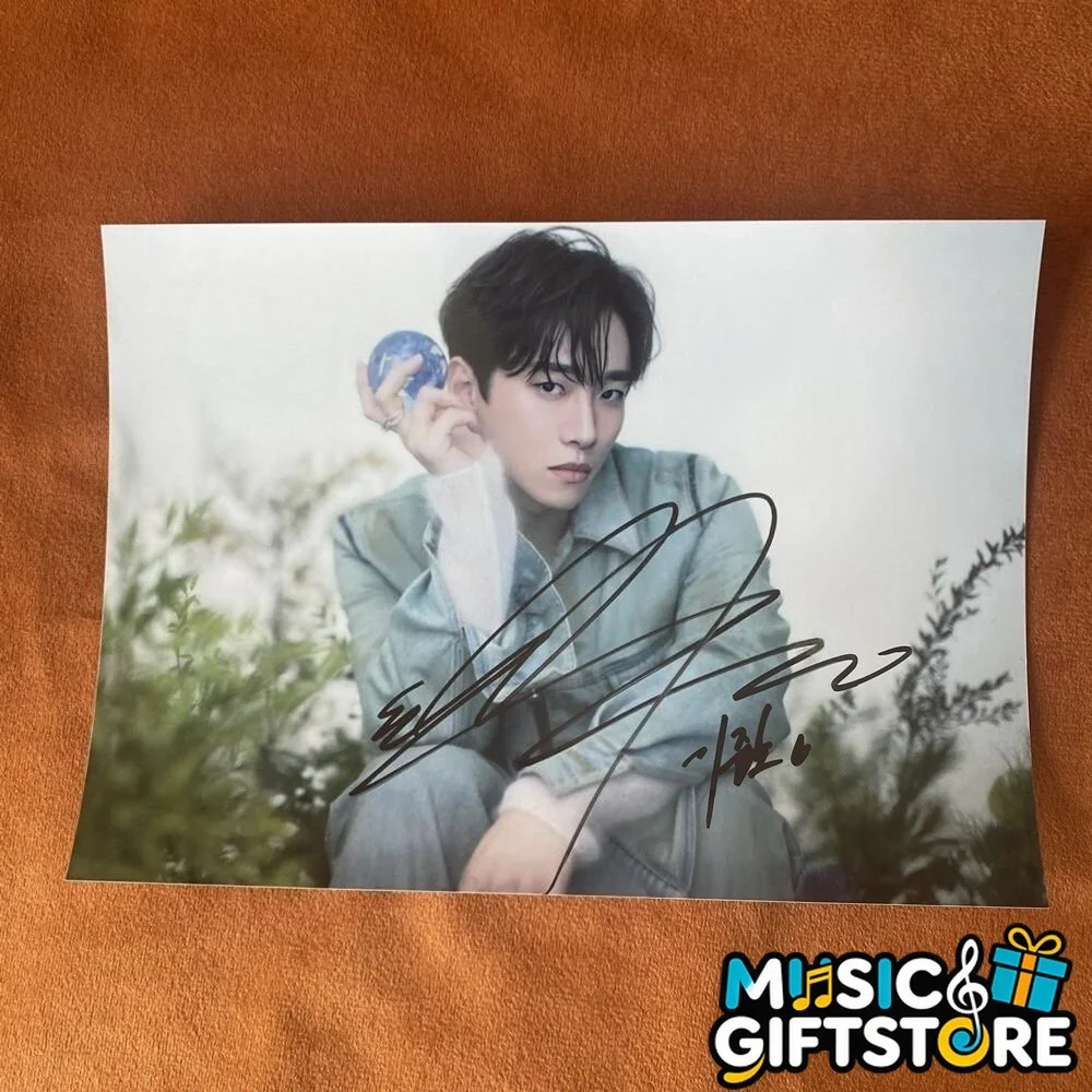 LEE JUNHO Signed Autographed Photo K-POP Collection 4*6 2025 #MUGS, image 4
