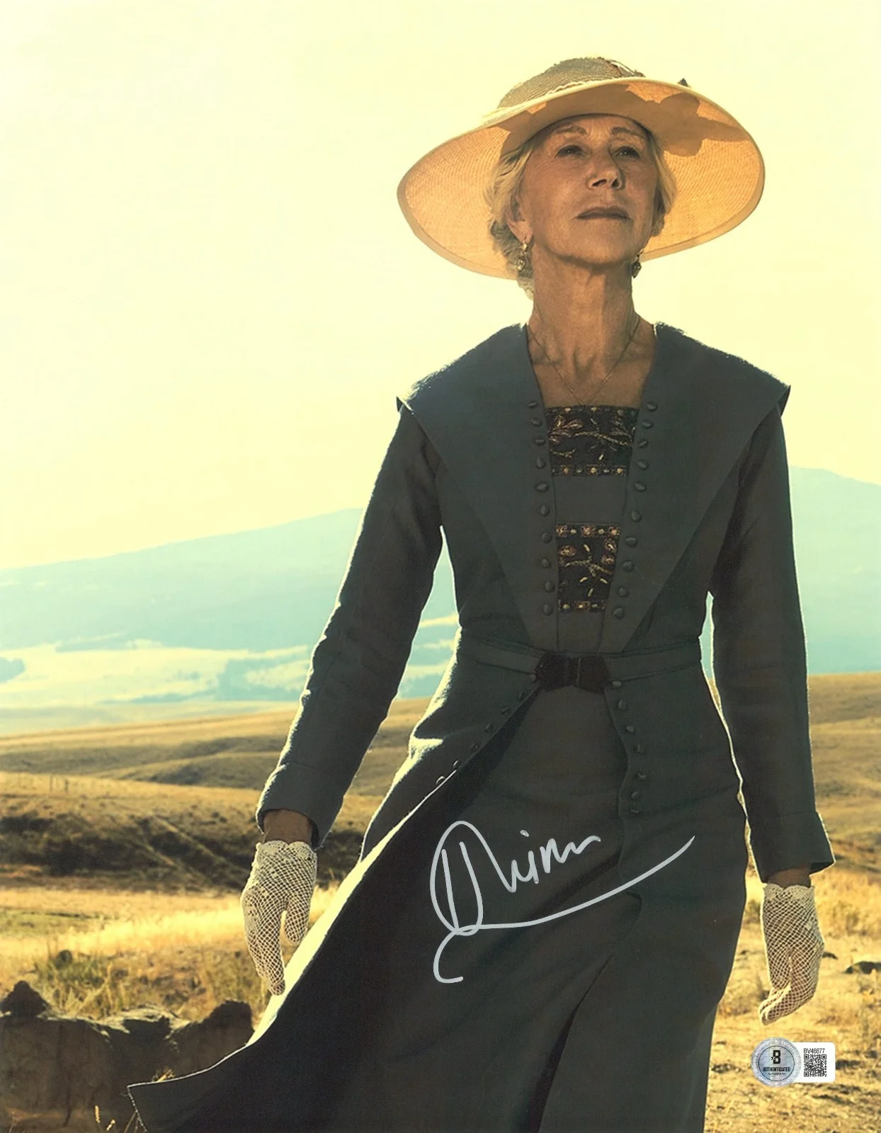HELEN MIRREN — HELEN MIRREN SIGNED AUTOGRAPH 1923 11x14 PHOTO BECKETT BAS
