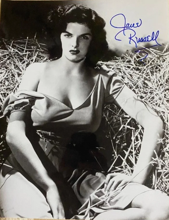 Jane Russell — JANE RUSSELL Signed 10x12 B&W Photo From THE OUTLAW (1934) Autograph w/ COA