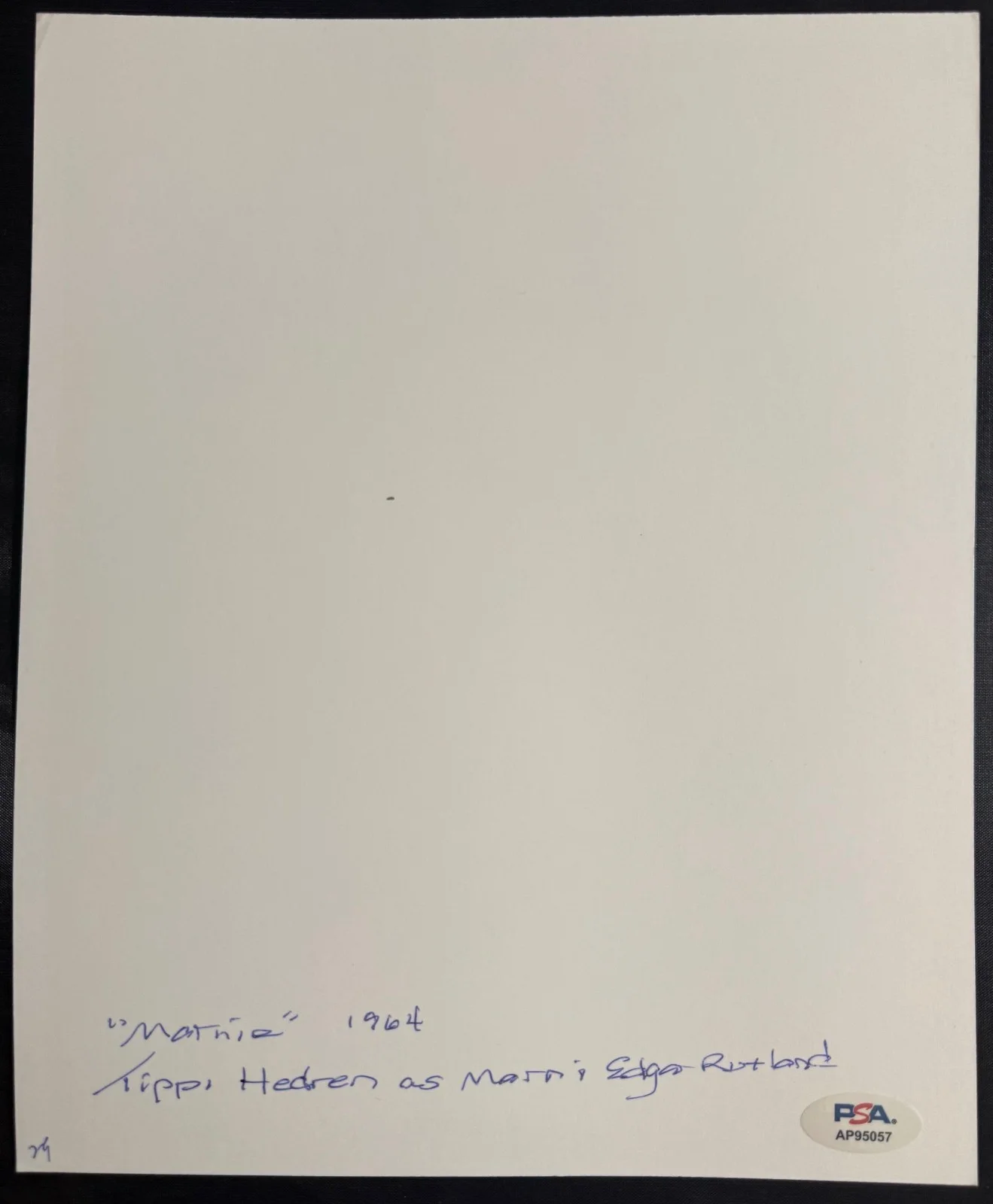 Tippi Hedren — PSA DNA autographed TIPPI HEDREN signed MARNIE 8"x 10" Photo THE BIRDS, изображение 3