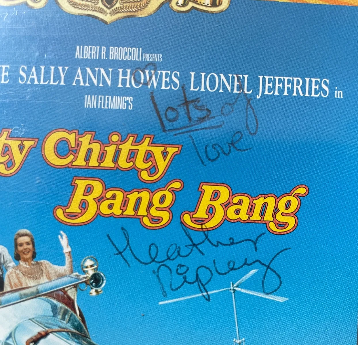 Heather Ripley — Heather Ripley – CHITTY CHITTY BANG BANG Autograph Signed 1990 VHS Tape, изображение 3