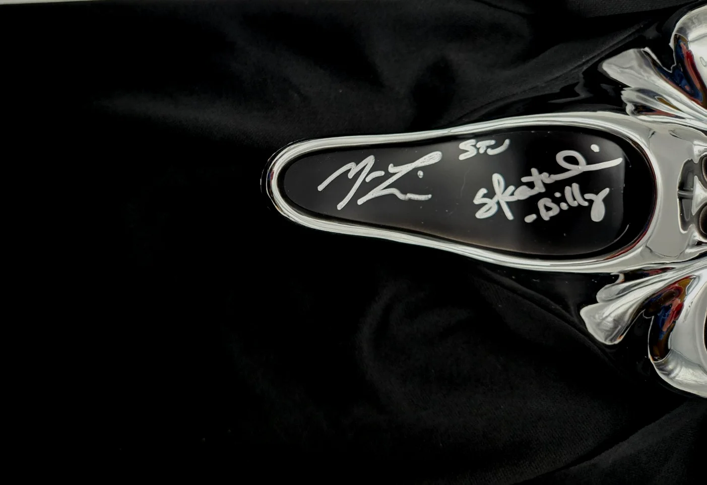 Matthew Lillard, Skeet Ulrich — Ghostface Signed Mask Scream Matthew Lillard Skeet Ulrich Chrome Beckett COA 541, изображение 3