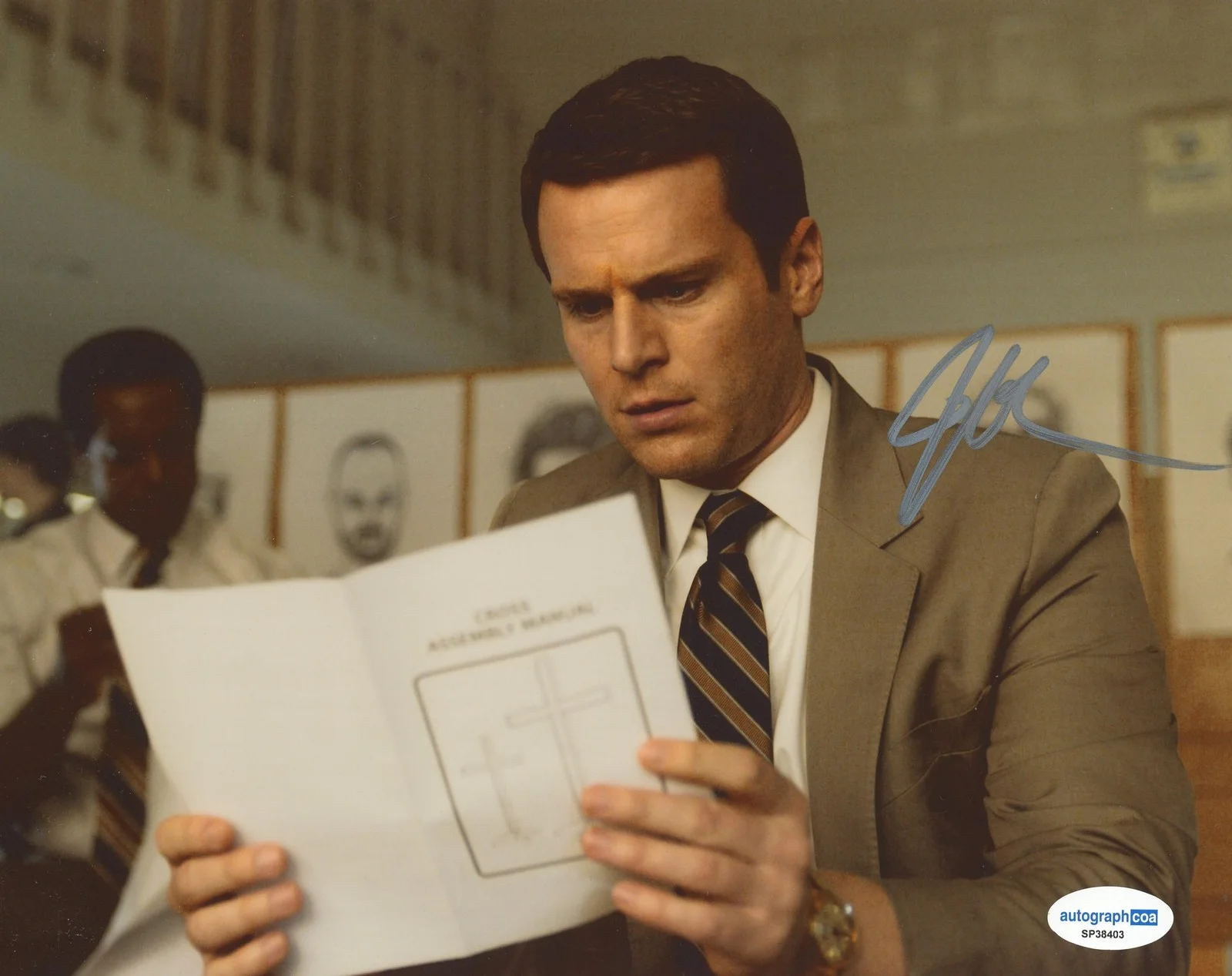 Jonathan Groff — Jonathan Groff "Mindhunter" AUTOGRAPH Signed 'Holden Ford' 8x10 Photo ACOA, image 2