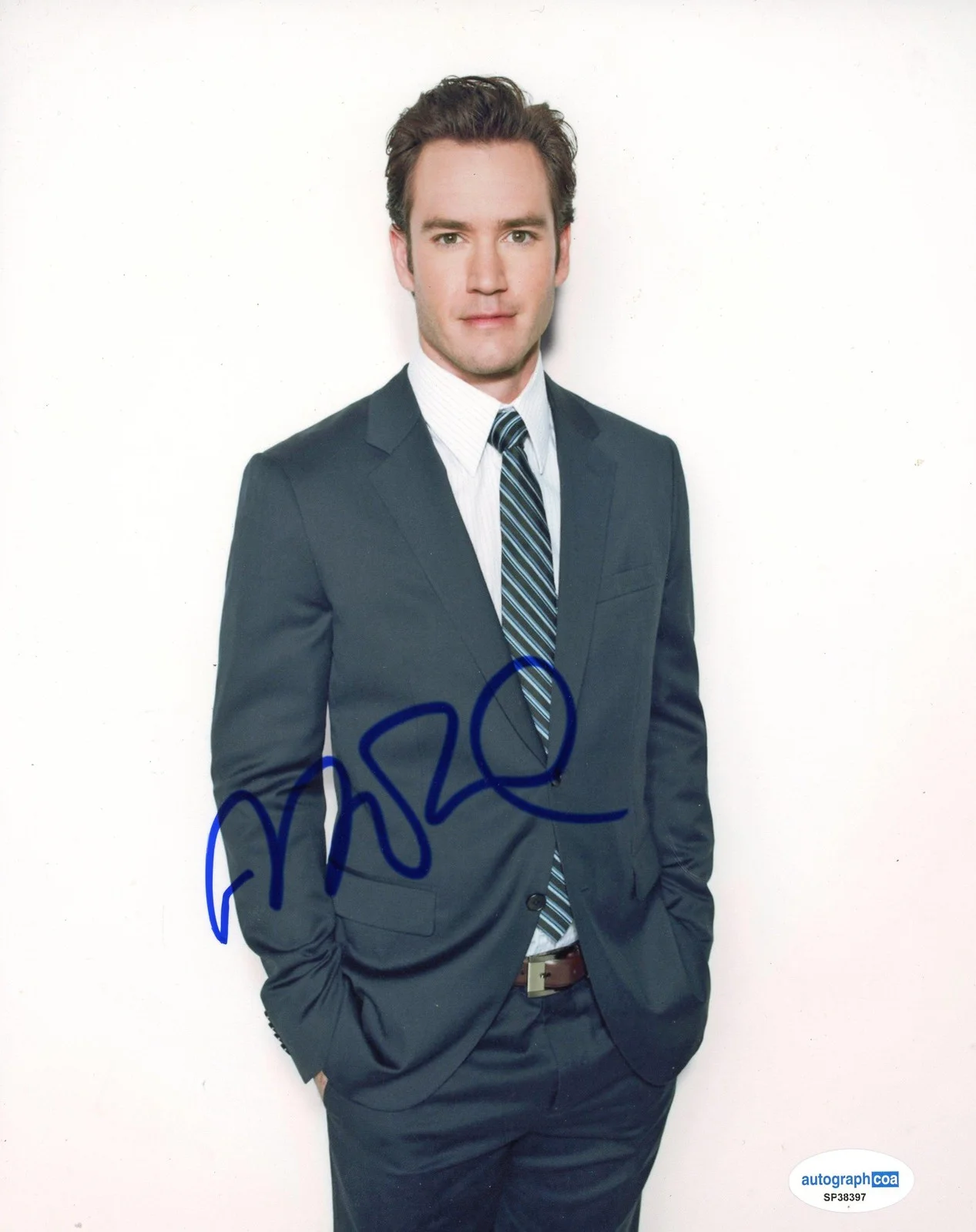 Mark-Paul Gosselaar — Mark-Paul Gosselaar "Franklin & Bash" AUTOGRAPH Signed 'Peter' 8x10 Photo ACOA, изображение 2