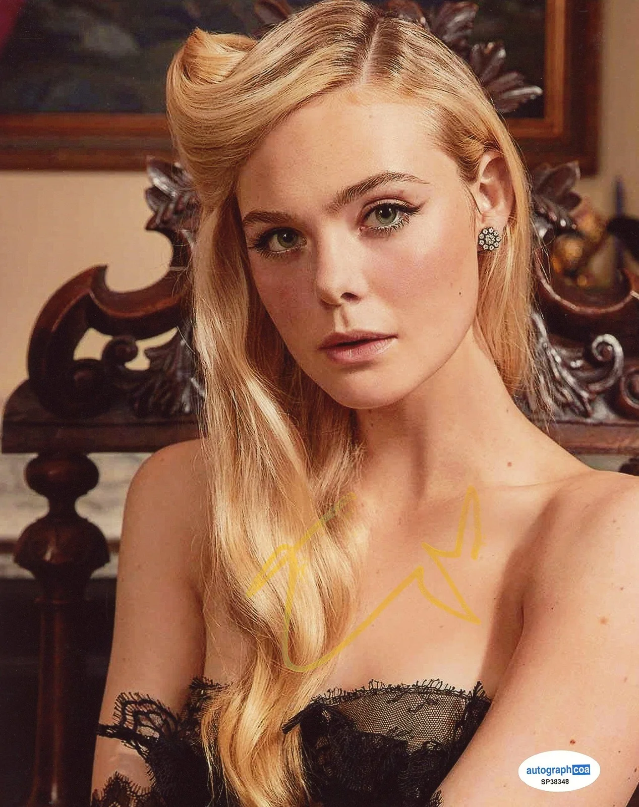 Elle Fanning — Elle Fanning "The Hunger Games: Sunrise on the Reaping" SIGNED 8x10 Photo C ACOA, изображение 2