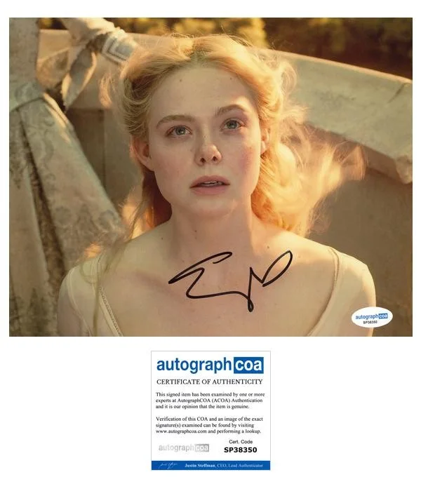 Elle Fanning — Elle Fanning "Maleficent: Mistress of Evil" AUTOGRAPH Signed 8x10 Photo ACOA