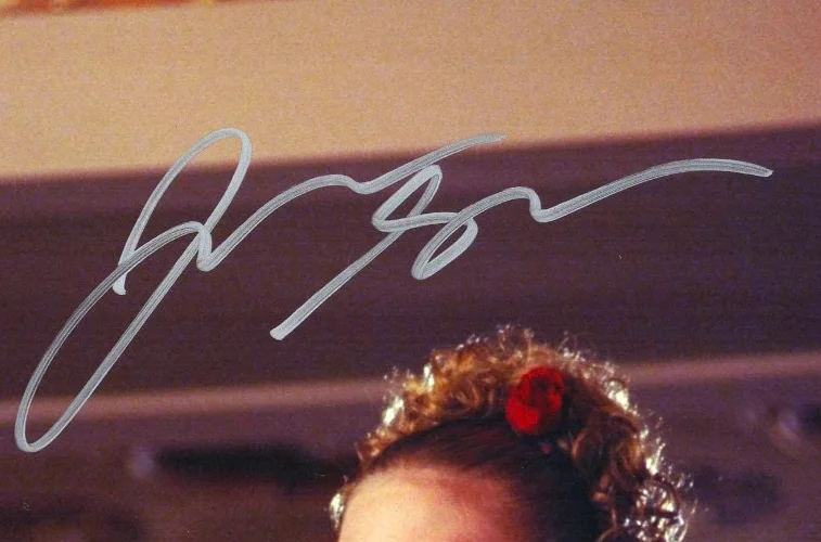 JULIA STILES as Kat Signed Auto "10 THINGS I HATE ABOUT YOU" 11x14 Photo PSA/DNA, изображение 2