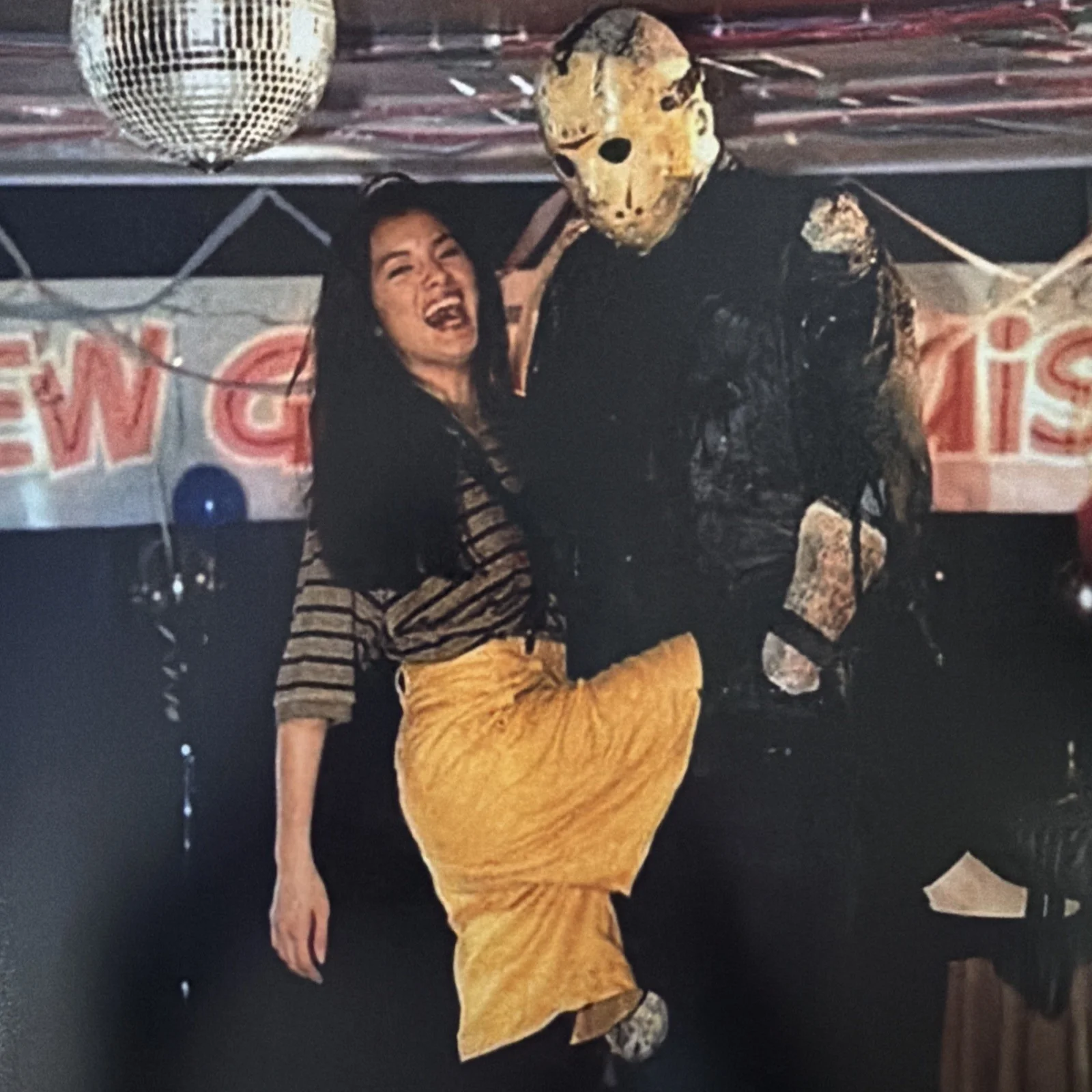 Kelly Hu signed Friday The 13th 8x10 JSA authenticated Autograph, image 3