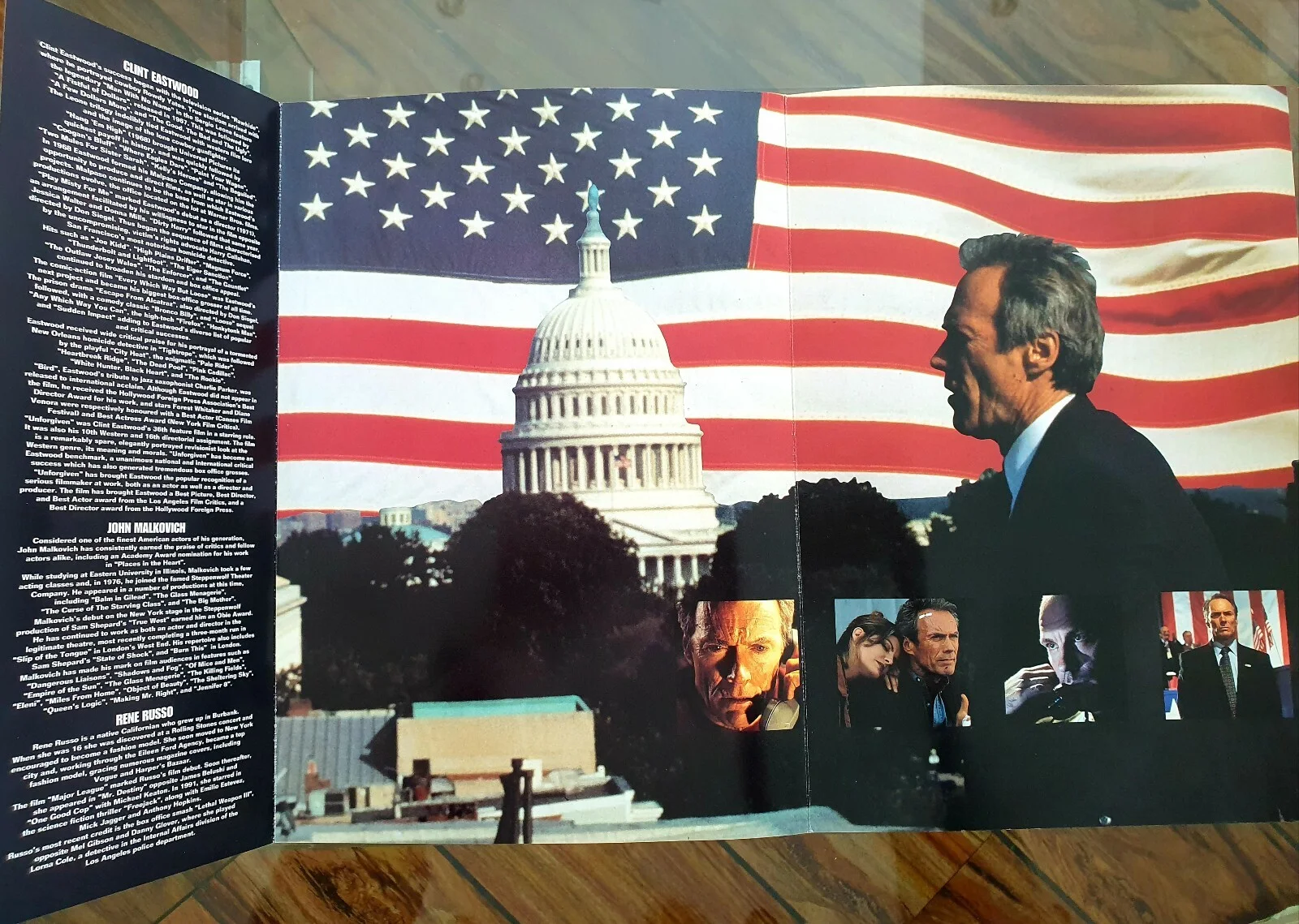 IN THE LINE OF FIRE - HIGH QUALITY ORIGINAL SYNOPSIS BOOKLET CARD CLINT EASTWOOD, изображение 2
