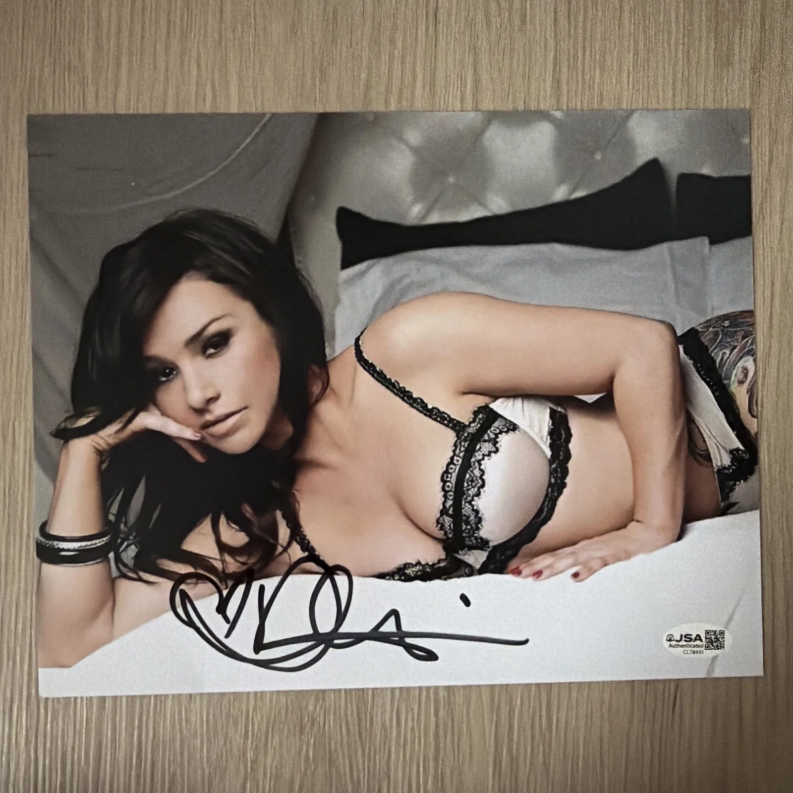 Danielle Harris Halloween signed 8x10 photo JSA Authenticated Autograph, image 2