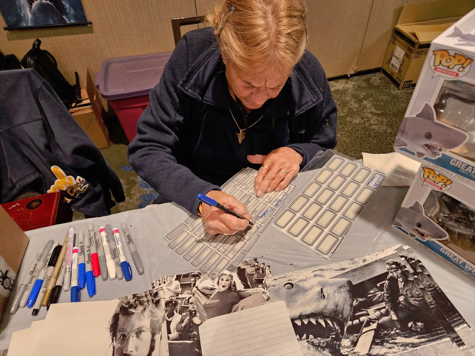 Jaws 1st Victim Susan Backlinie — JAWS 1st Victim autographed card & unsigned Photo by Susan Backlinie (dec), image 4