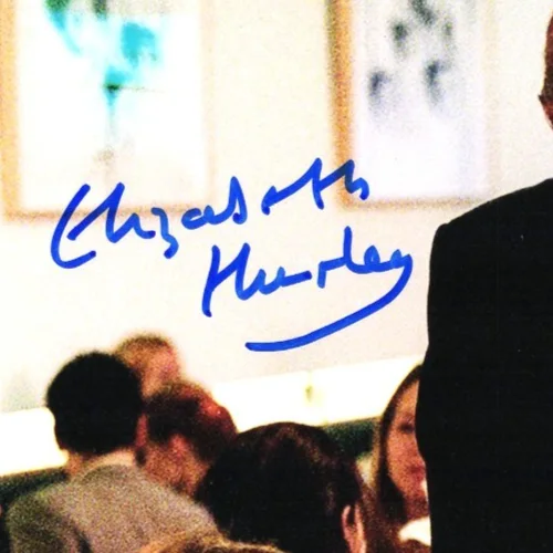 ELIZABETH HURLEY w/ Donald Trump Signed Autograph "THE JOB" 11x14 Photo PSA/DNA, изображение 2