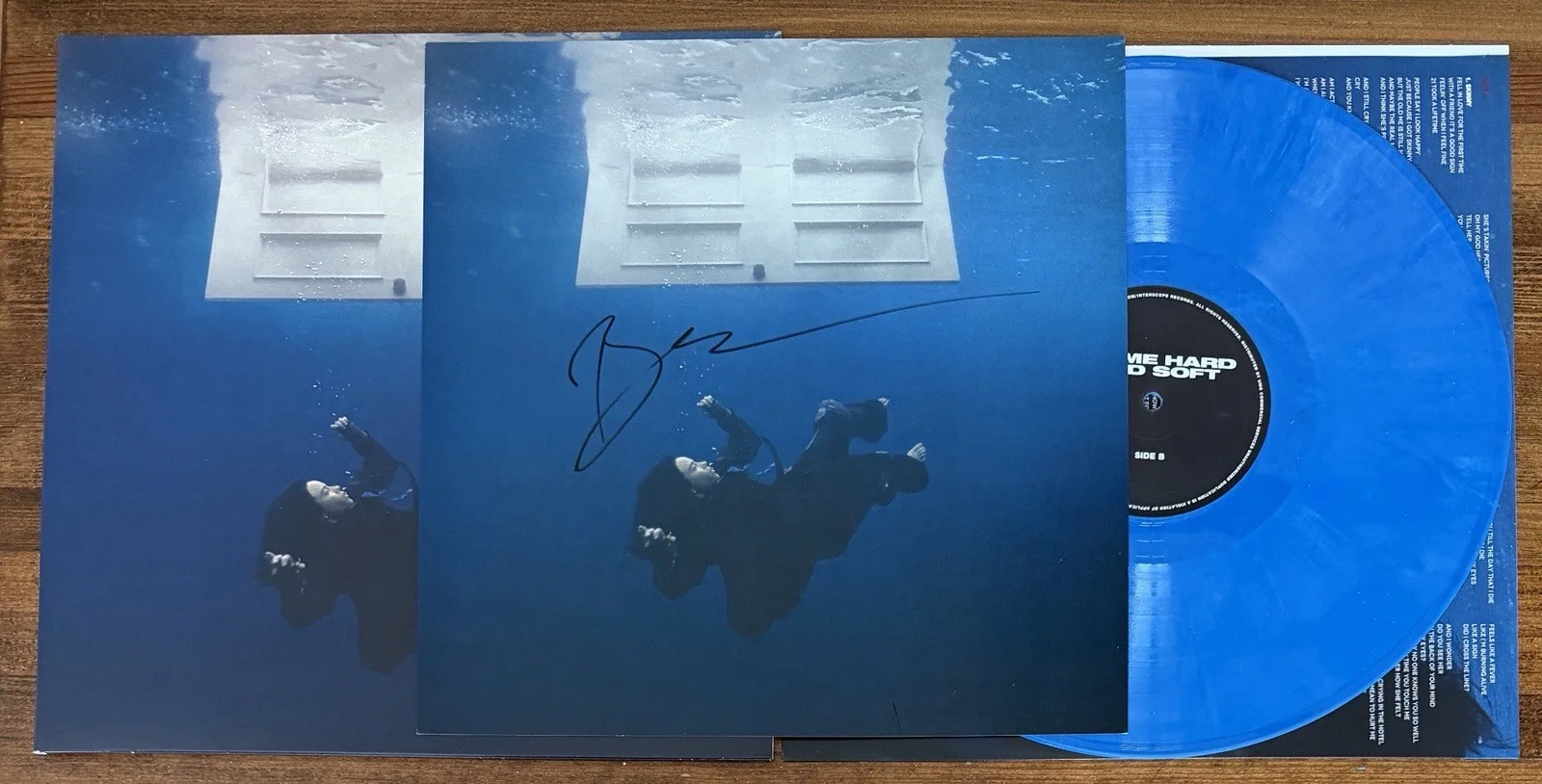 Billie Eilish — BILLIE EILISH HIT ME HARD SOFT VINYL & SIGNED AUTO ALBUM PHOTO CARD PSA DNA COA