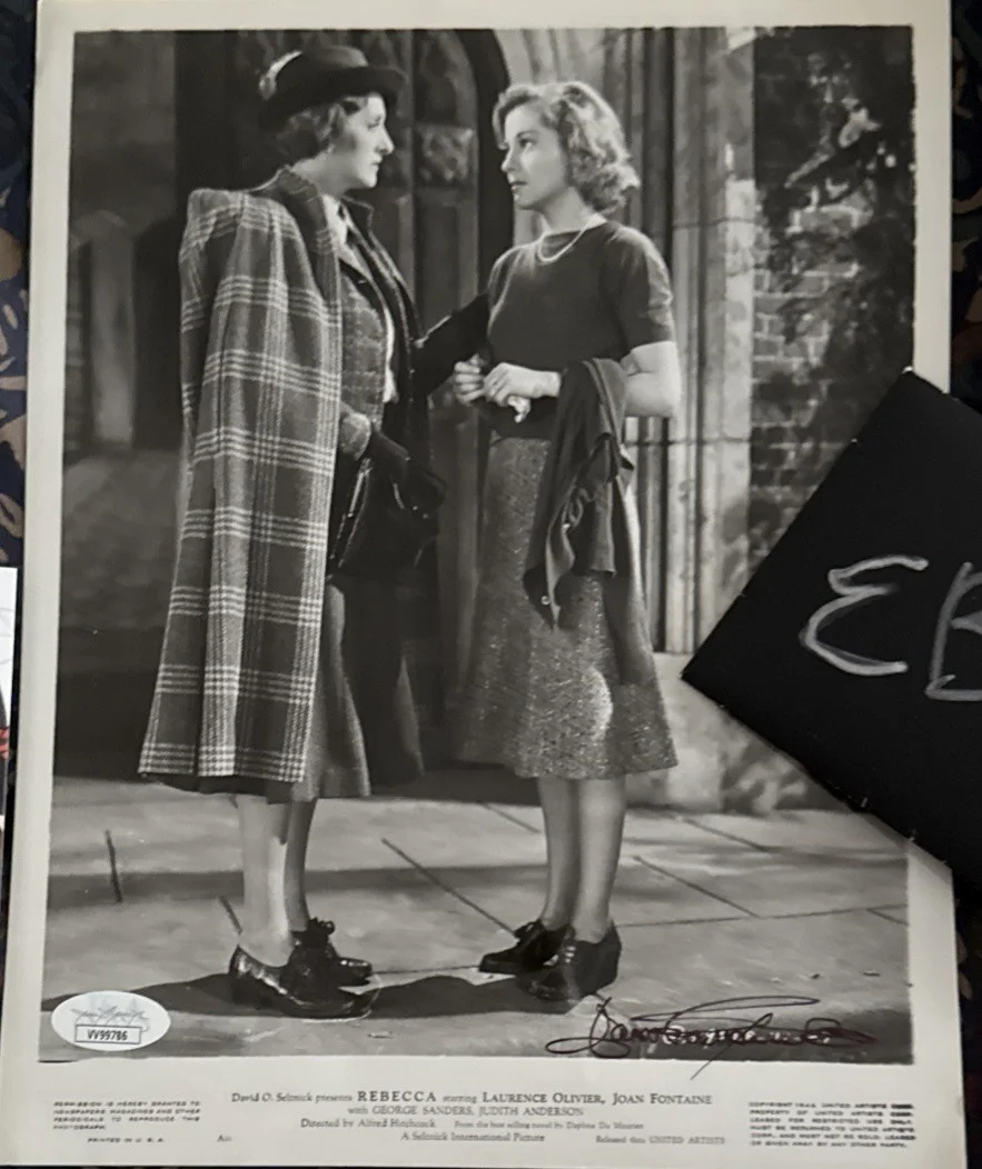 Joan Fontaine Stunning 8x10 Hand Signed Photo Autograph JSA COA Rebecca, изображение 5