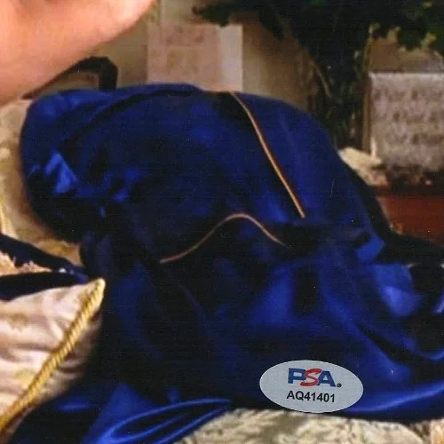 ELIZABETH HURLEY as Vanessa Signed Autograph "AUSTIN POWERS" 11x14 Photo PSA/DNA, изображение 3