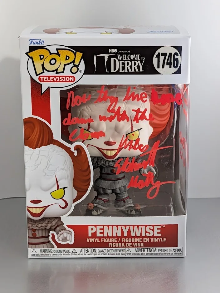 Amanda Christine, Miles Ekhardt, Mikkal Karim Fidler — Amanda Christine Miles Ekhardt & Mikkal Karim Fidler Signed Funko Pop Pennywise, изображение 3