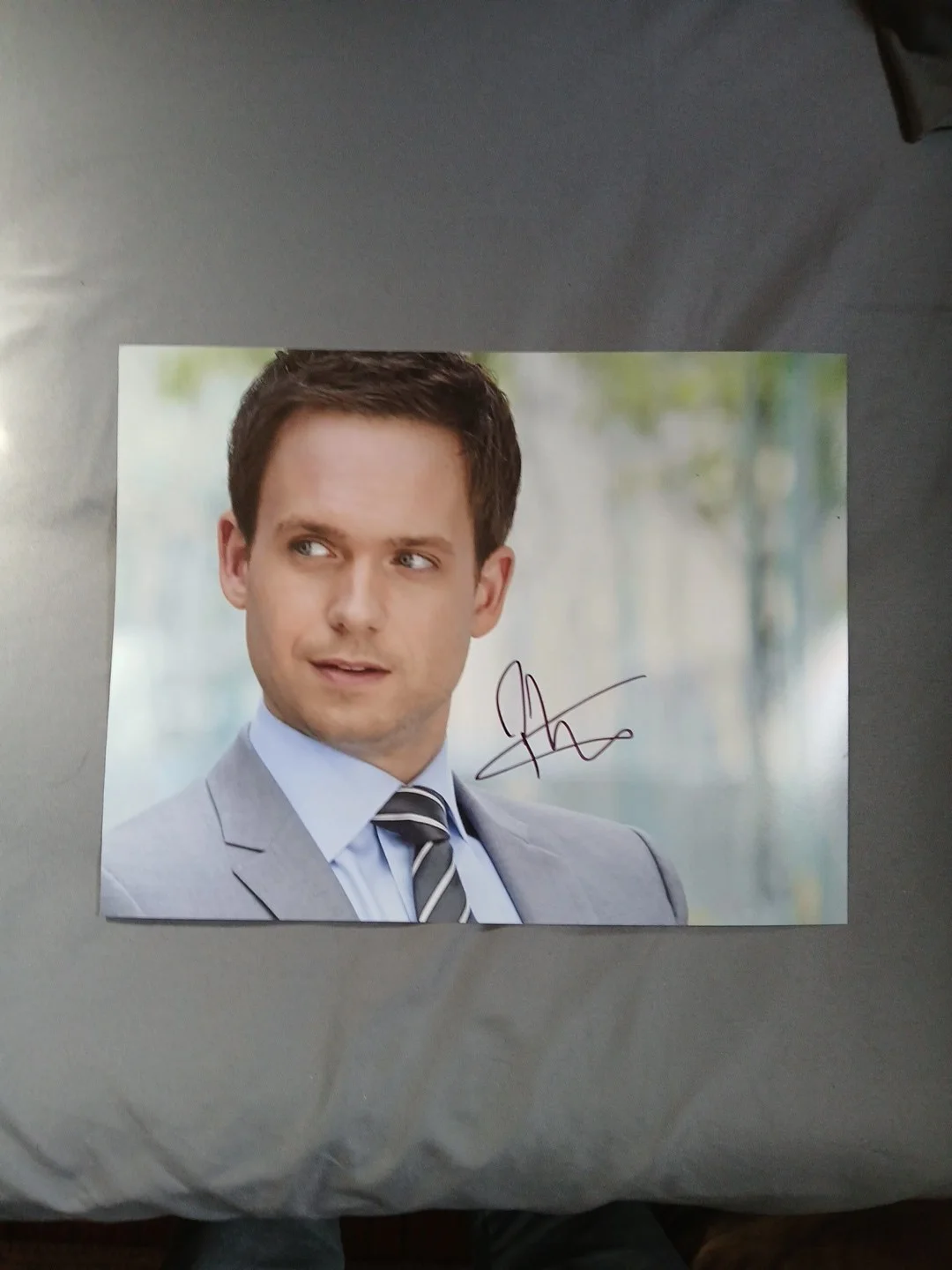 Patrick J. Adams — PATRICK J. ADAMS Hand Signed 11x14 SUITS Photo 📸