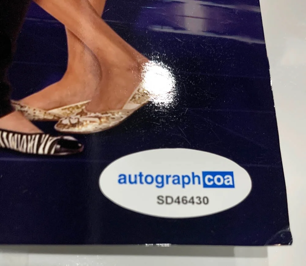 JESSICA SUTTA — Jessica Sutta signed "PUSSYCAT DOLLS" 8x10 Photo AUTOGRAPH a PROOF Sexy ACOA COA, изображение 5