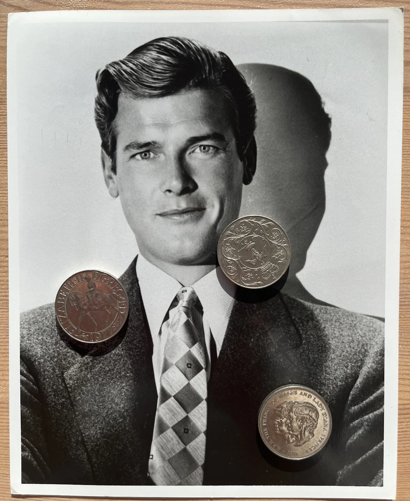 Roger Moore's Own Photo from his Pinewood Office. Hollywood, James Bond., image 2
