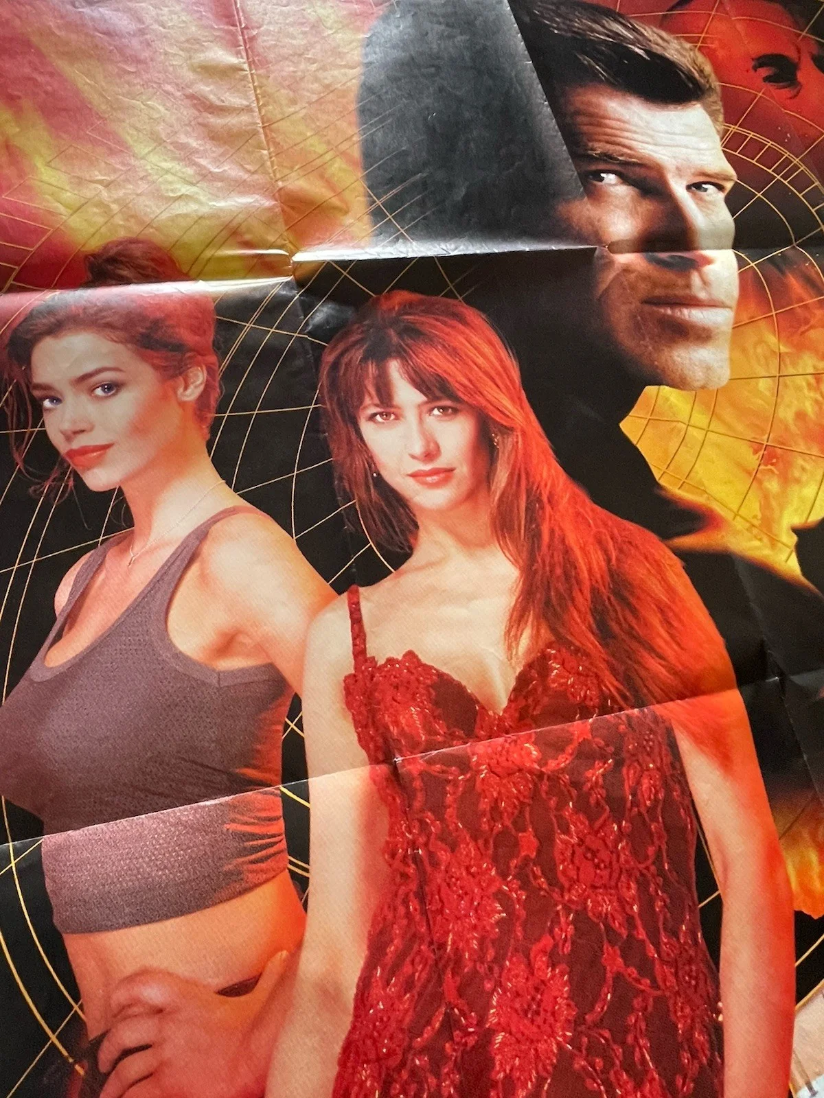 James Bond 007 The World Is Not Enough Large French Cinema Poster 62” X 41”, изображение 2