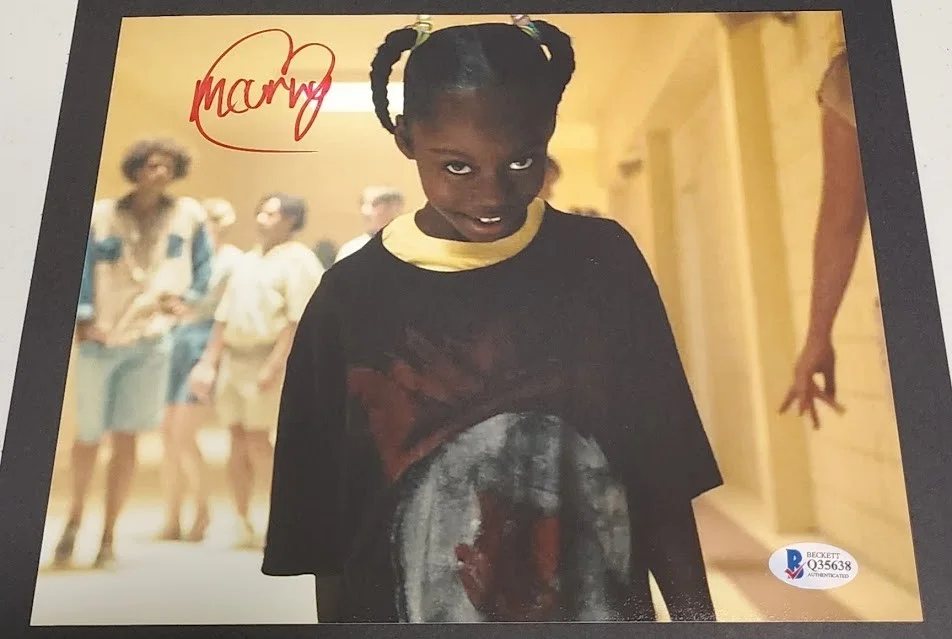 Madison Curry — Madison Curry Signed Autographed 8x10 Photo "US" Young Adelaide Wilson BECKETT