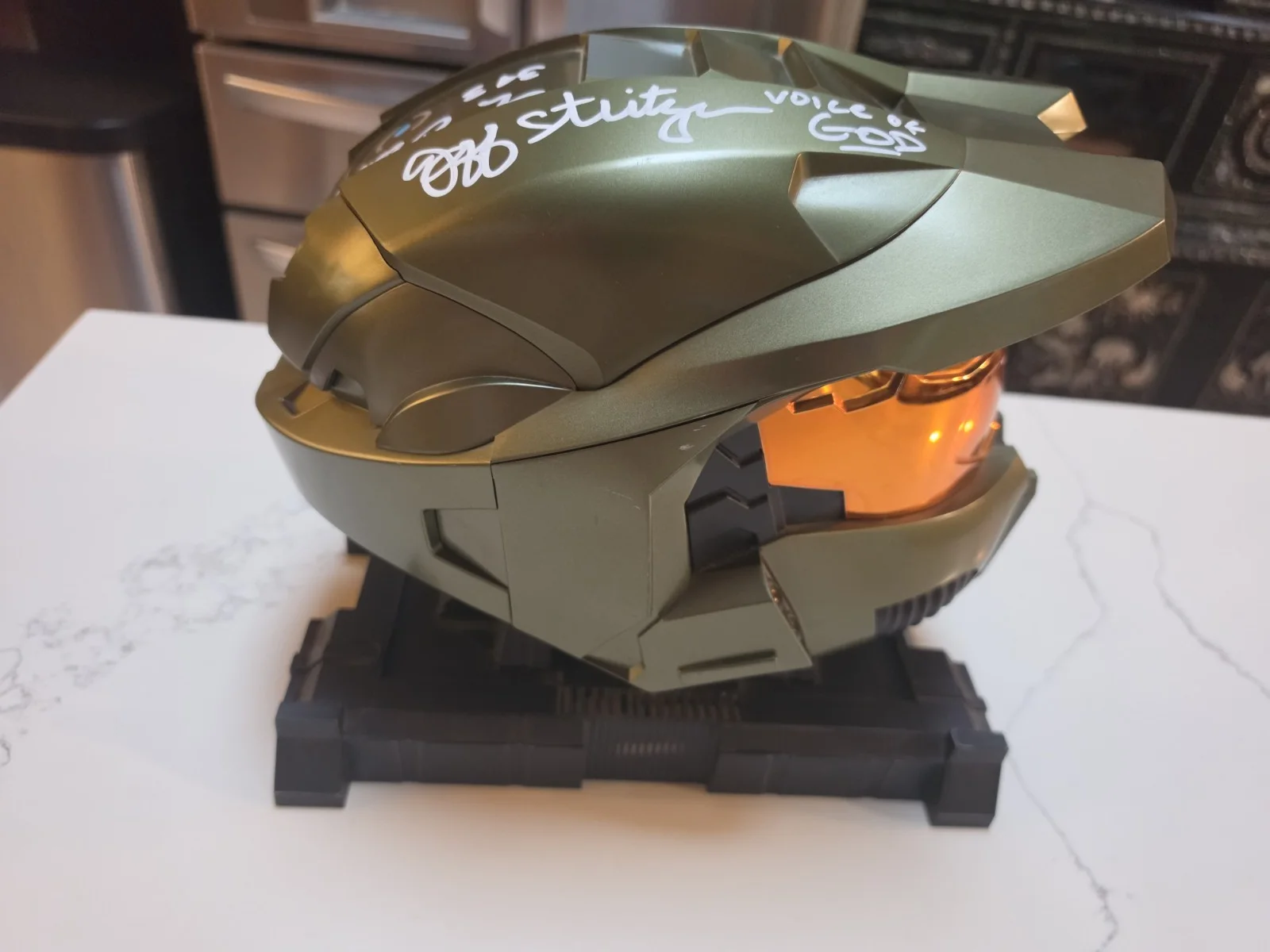 steve downes tim dadabo jeff steitzer jen taylor — Signed Halo 3 Legendary Edition Master Chief Helmet, image 3