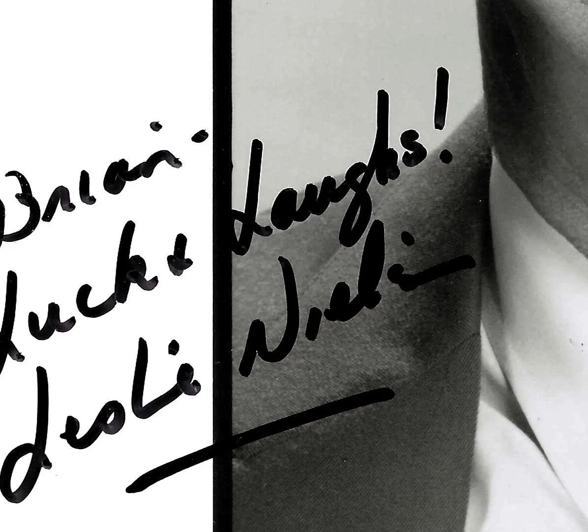 Leslie Nielsen SIGNED 8x10 with COA NAKED GUN, FORBIDDEN PLANET, изображение 2