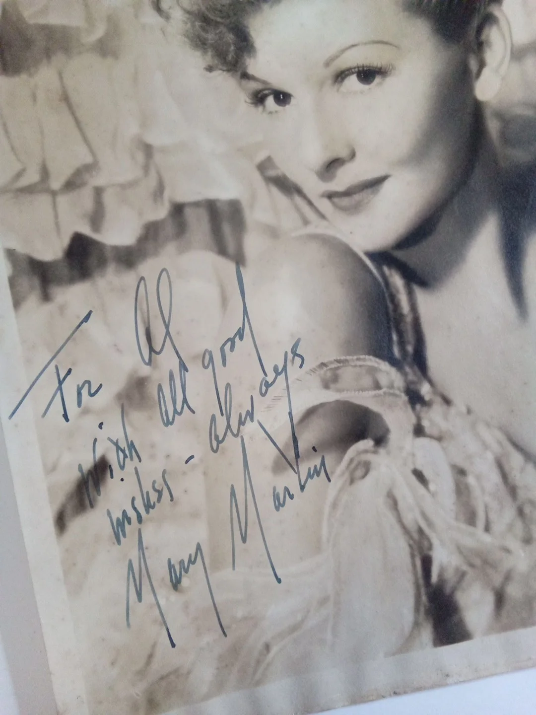 Mary Martin Signed 8x10 B&W Photo Peter Pan Broadway Legend JSA, изображение 3