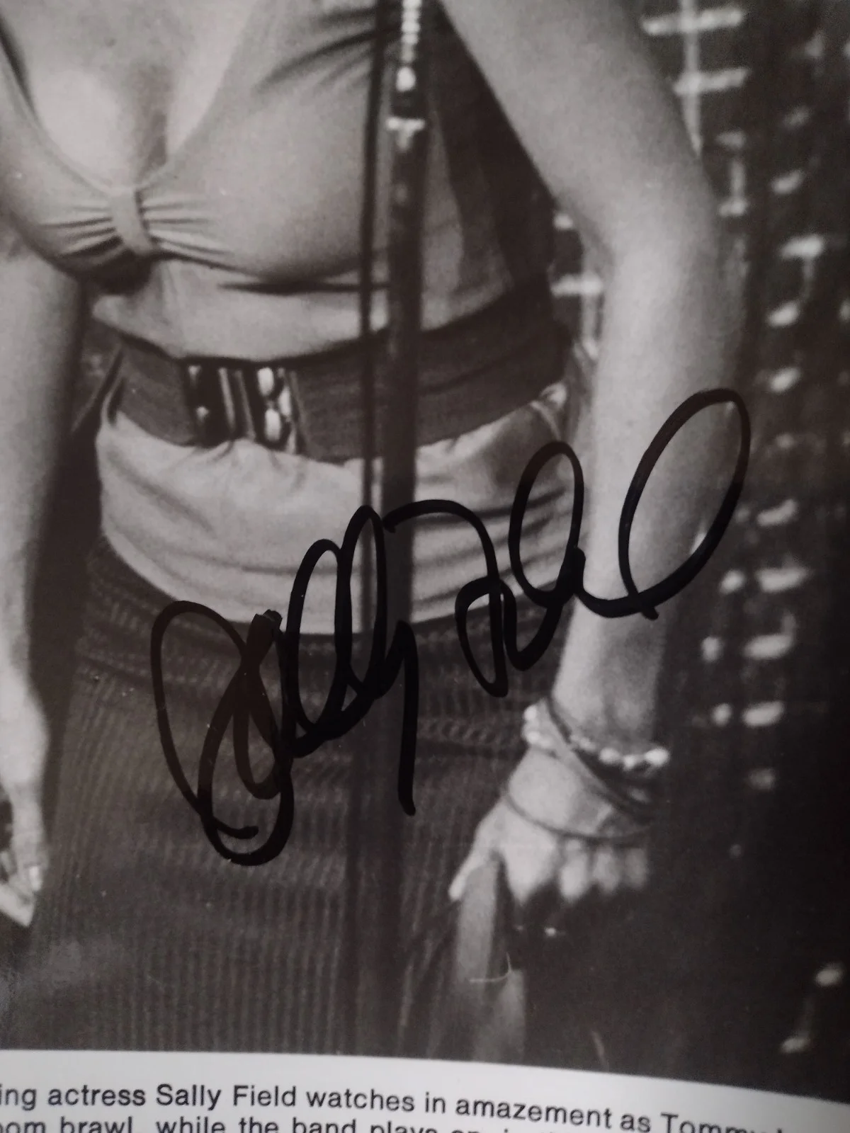 Sally Field Autographed 8x10 Photo Norma Rea, Forest Gump, Gidget, image 2