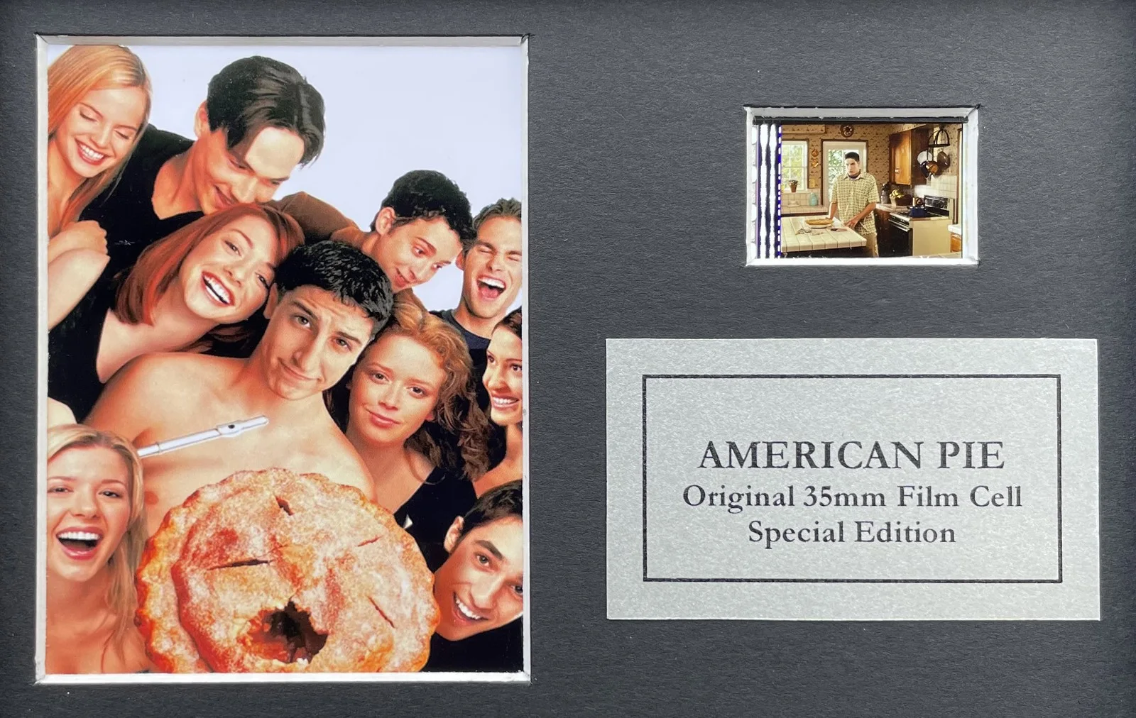 AMERICAN PIE of 1999 Original Mini 35mm Film Cells set within Quality Wood Frame, изображение 2