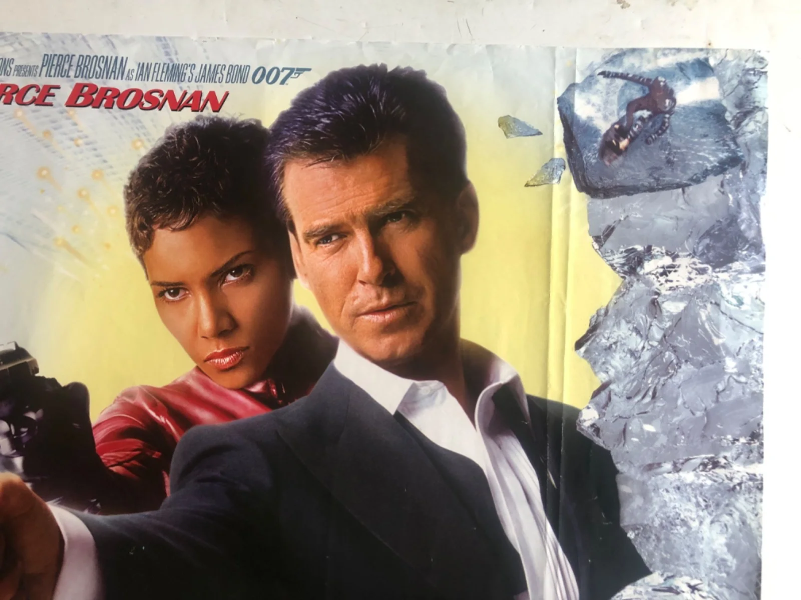 JAMES BOND ORIGINAL MOVIE POSTERS DIE ANOTHER DAY QUAD 40 X 30 + 40 X 27 ADVANCE, image 4