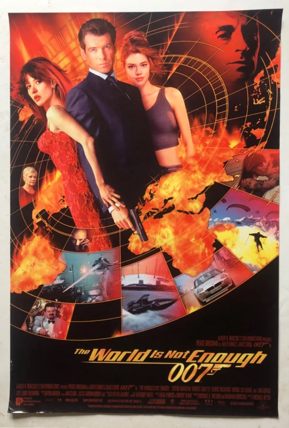 JAMES BOND ORIGINAL MOVIE POSTERS (3) ~ THE WORLD IS NOT ENOUGH ~ PIERCE BROSNAN, изображение 2