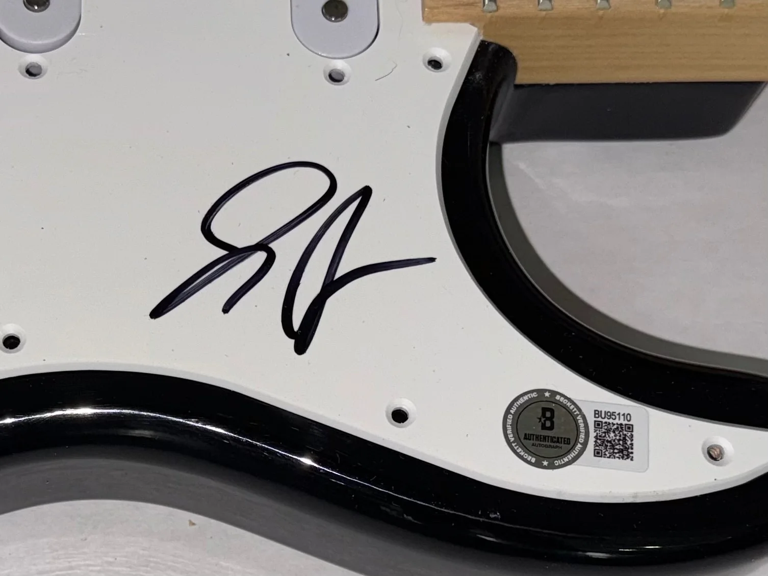 Josh Katz BADFLOWER Signed Autograph Electric Guitar Band Singer Beckett COA, изображение 3
