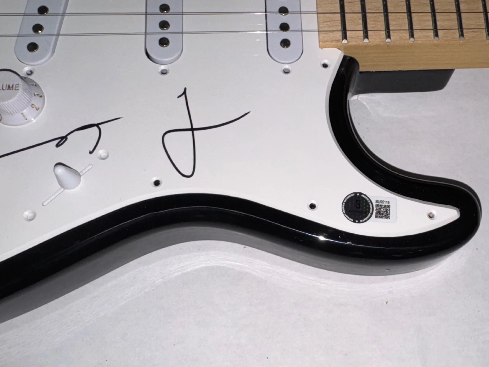 A-ha Magne Furuholmen Signed Autograph Electric Guitar Take On Me Band BAS COA, image 4