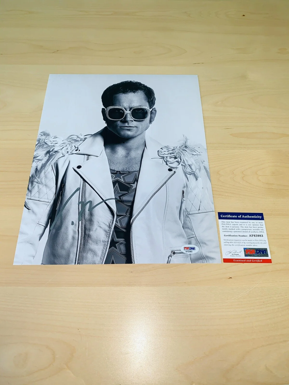 Taron Egerton — TARON EGERTON SIGNED ROCKETMAN 11x14 PHOTO PSA/DNA CERTIFIED ELTON JOHN