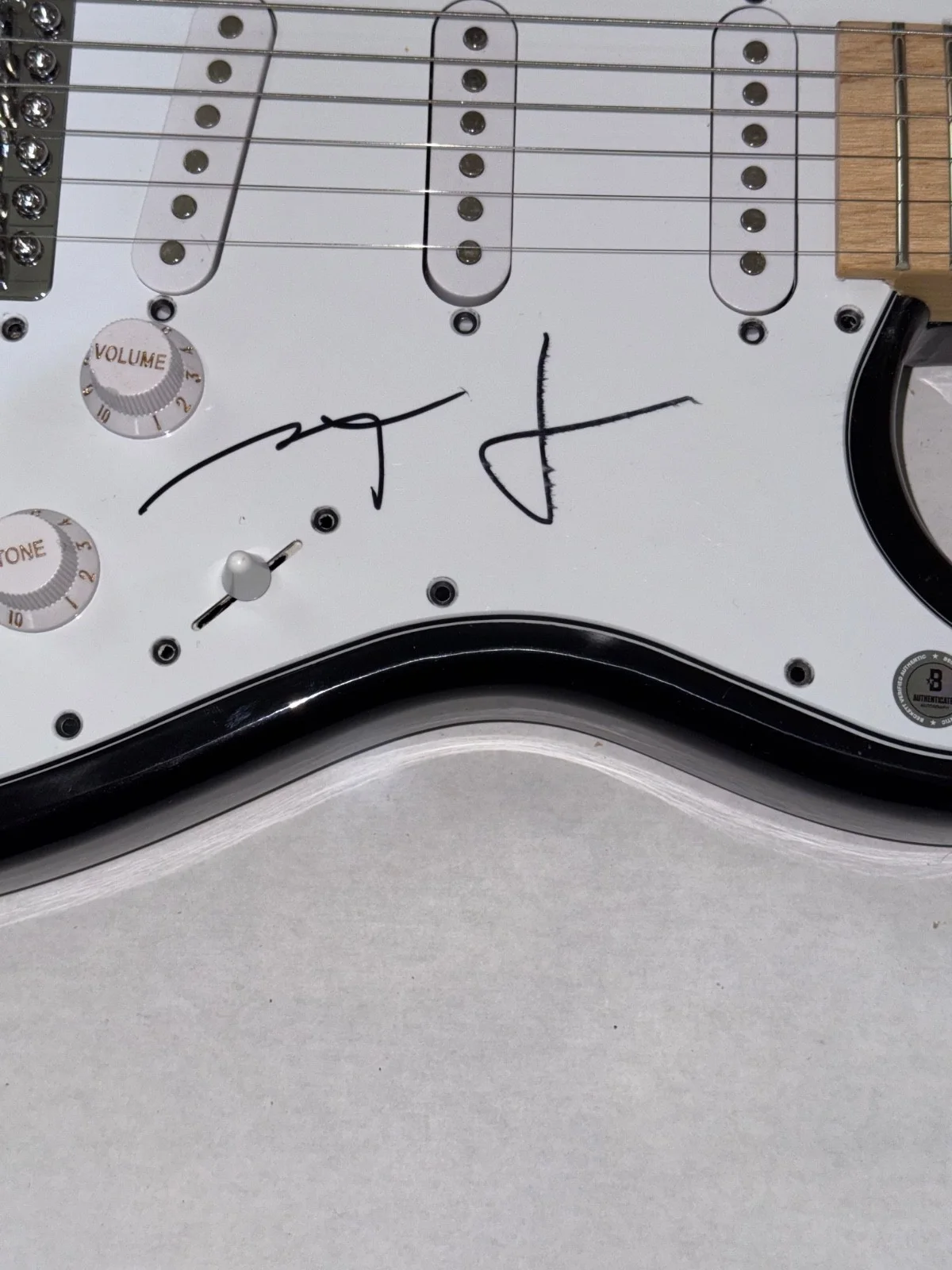 A-ha Magne Furuholmen Signed Autograph Electric Guitar Take On Me Band BAS COA, image 3