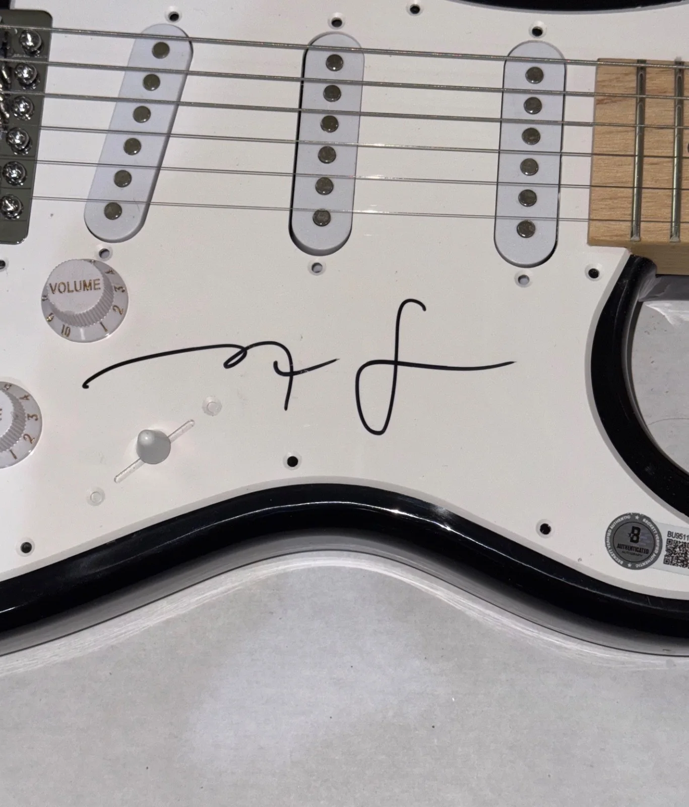 A-ha Magne Furuholmen Signed Autograph Electric Guitar Take On Me Band BAS COA, image 4