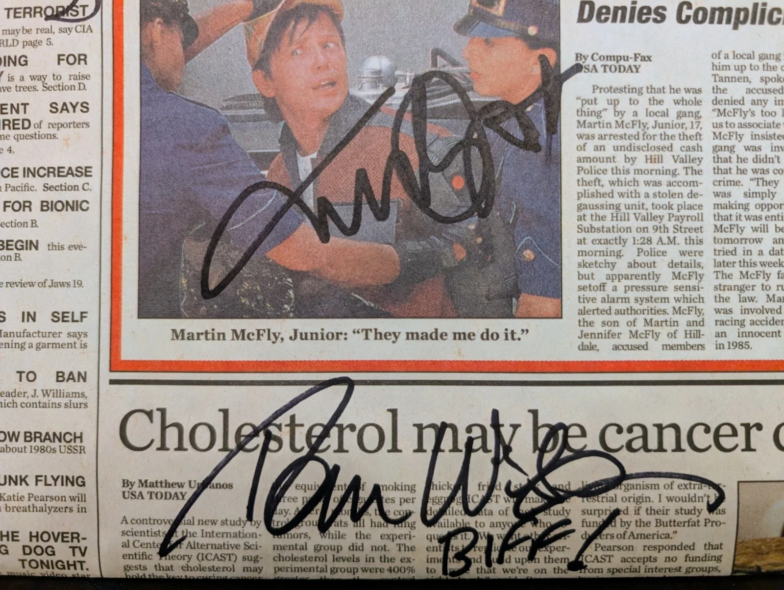 MICHAEL J FOX, CAST — Back to the Future SIGNED Michael J Fox & Cast USA Today Newspaper BTTF Edition, image 3
