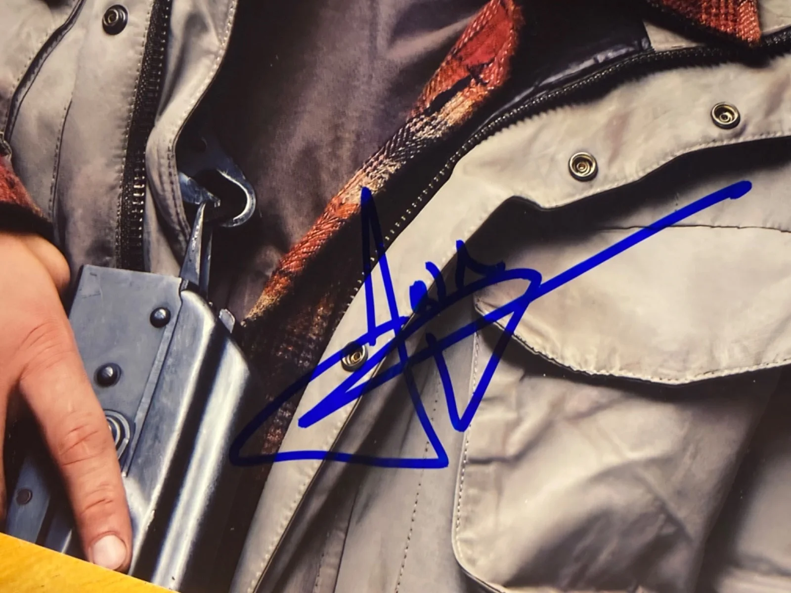 Hand SIGNED Josh Hutcherson 8x10 Photo - Hunger Games Actor, изображение 3