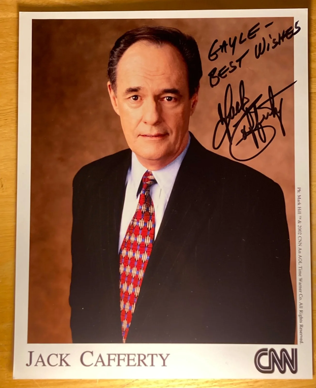 Hand SIGNED Jack Cafferty 8x10 Original CNN Press Photo (2002) News Anchor, изображение 2