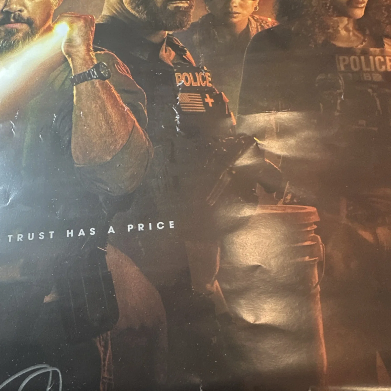 The Rip Official Movie poster Signed By Kyle Chandler & The Dir Joe Carnahan, изображение 2